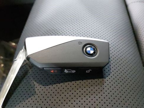 Certified 2025 BMW X3 xDrive30 w/ Premium Package AWD/4WD image 37