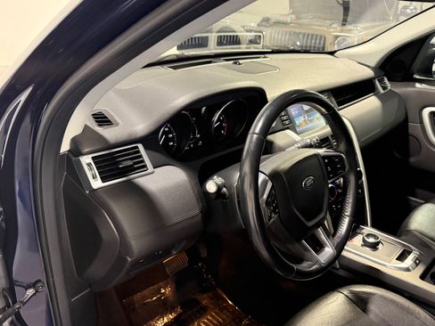 Used 2017 Land Rover Discovery Sport SE image 20