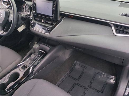 Used 2022 Toyota Corolla LE FWD image 20