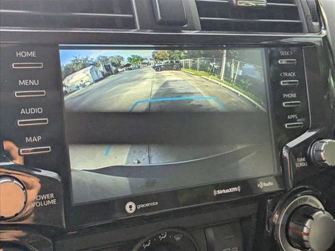 Used 2023 Toyota 4Runner TRD Off-Road Premium w/ Moonroof Package AWD/4WD image 17