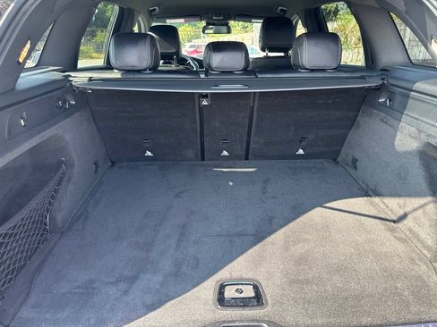 Used 2019 Mercedes-Benz GLC 300 4MATIC image 12