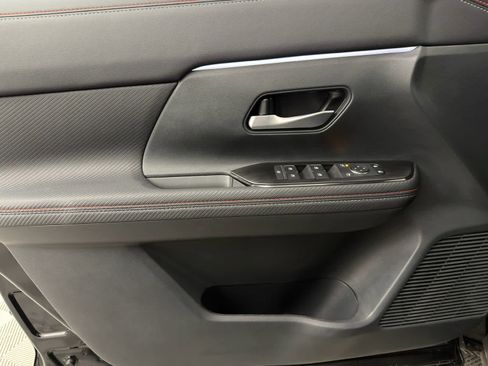 New 2026 Nissan Kicks SR image 22