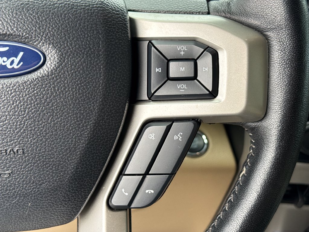 Used 2019 Ford F250 Lariat w/ Lariat Ultimate Package AWD/4WD image 17