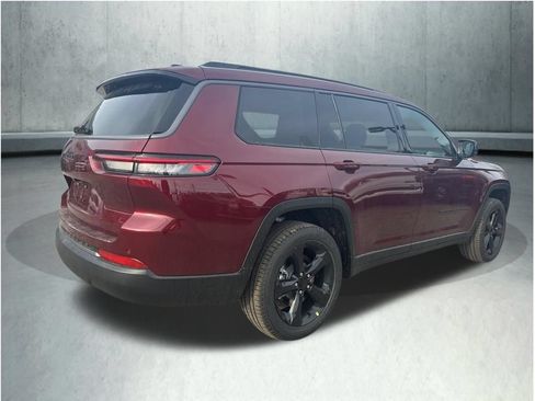 New 2026 Jeep Grand Cherokee L Limited w/ Limited Altitude Package AWD/4WD image 6