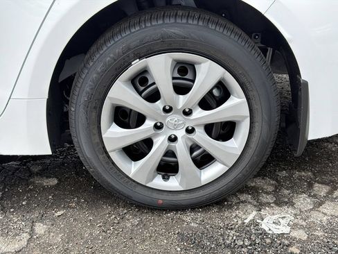 New 2026 Toyota Corolla LE FWD image 19