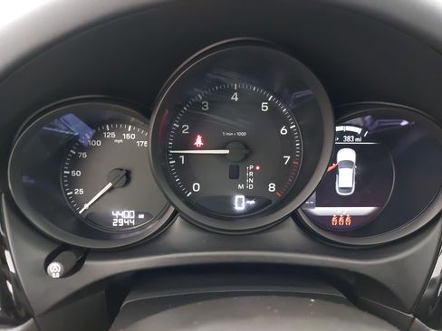 Certified 2025 Porsche Macan image 21