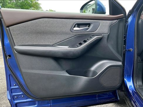 Used 2023 Nissan Rogue SV AWD/4WD image 21