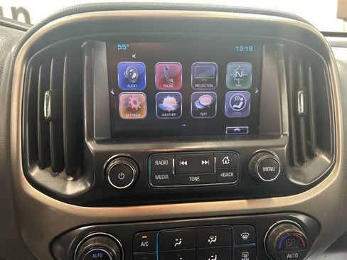 Used 2017 Chevrolet Colorado Z71 image 26