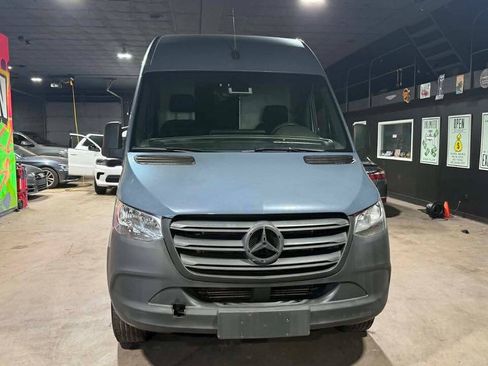 Used 2019 Mercedes-Benz Sprinter 144 image 2