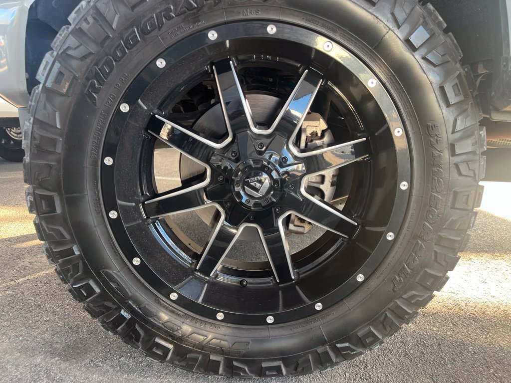 Used 2024 Ford F250 Platinum w/ FX4 Off-Road Package AWD/4WD image 6
