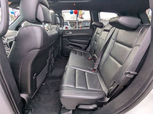 Certified 2022 Jeep Grand Cherokee Limited w/ Tech Group image 23