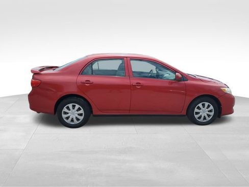 Used 2009 Toyota Corolla S FWD image 3