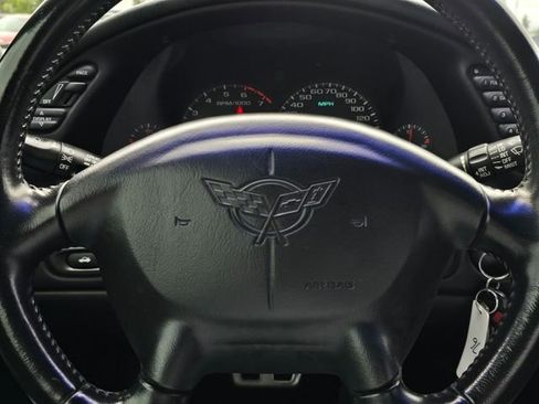 Used 2004 Chevrolet Corvette Coupe w/ Roof Package RWD image 24