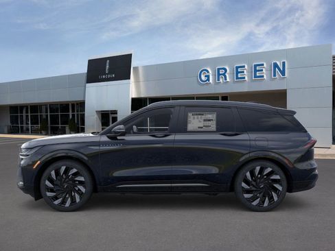 New 2026 Lincoln Nautilus Reserve w/ Jet Appearance Package image 3