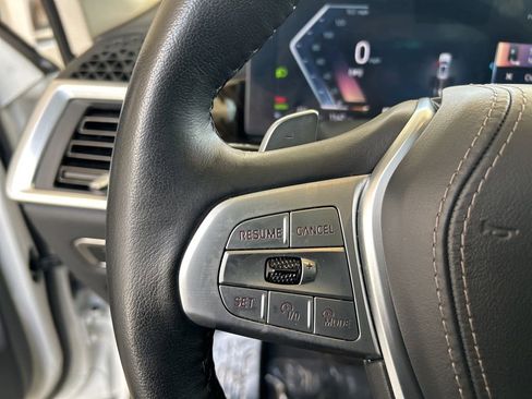 Used 2025 BMW X7 xDrive40i image 75