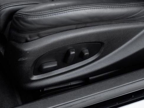 Used 2017 Cadillac ATS V w/ Luxury Package image 41