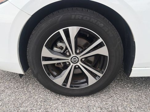 Used 2023 Nissan Sentra SV FWD image 26