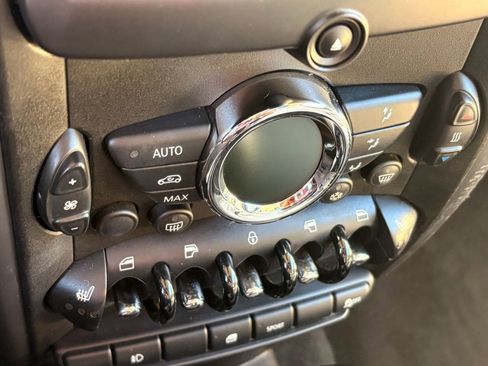 Used 2011 MINI Cooper Countryman S image 30