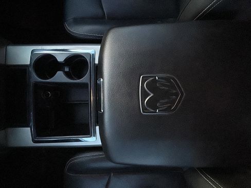 Used 2014 RAM 3500 Laramie image 37