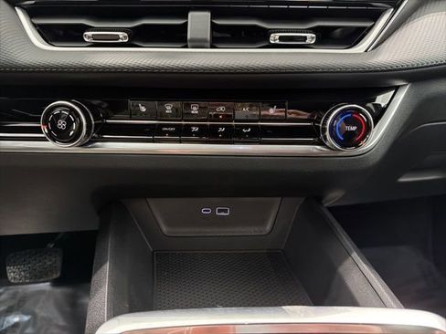 New 2026 Chevrolet Equinox LT w/ Safety and Technology Package image 18