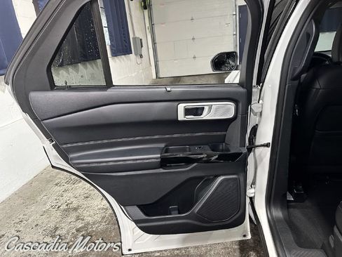 Used 2021 Ford Explorer ST w/ Equipment Group 401A AWD/4WD image 25