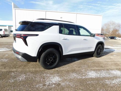 New 2026 Chevrolet Traverse LT w/ LPO, Floor Liner Package image 3