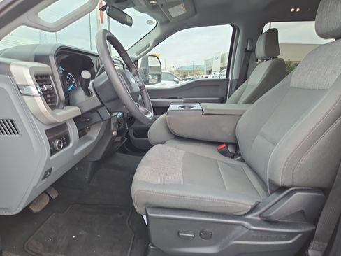 Used 2025 Ford F250 XLT image 21