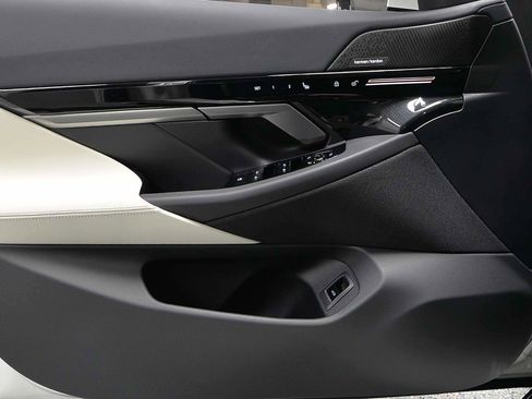 New 2026 BMW 530i w/ M Sport Package image 6