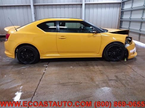 Used 2012 Scion tC image 3