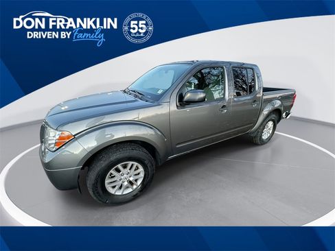 Used 2019 Nissan Frontier SV image 1