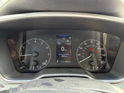 Used 2025 Toyota Corolla SE FWD image 7