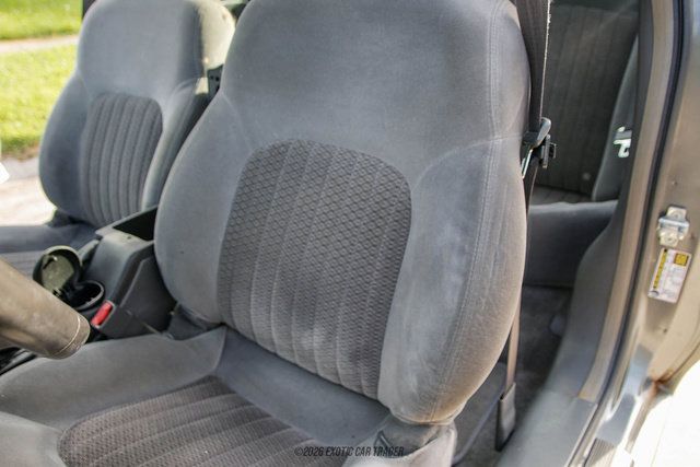 Used 2005 Pontiac Grand Am GT FWD image 35
