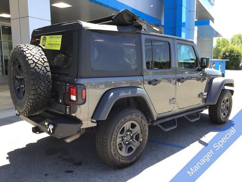 Used 2019 Jeep Wrangler Unlimited Sport AWD/4WD image 7