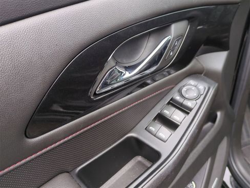 Certified 2022 Chevrolet Traverse RS image 14