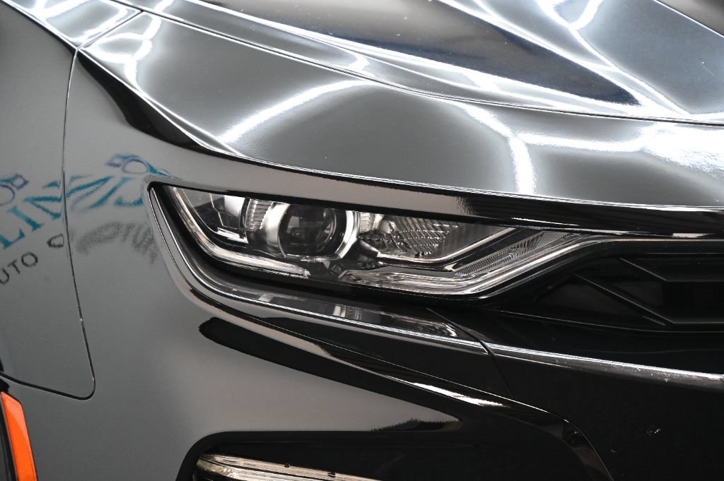 Used 2019 Chevrolet Camaro SS RWD image 9