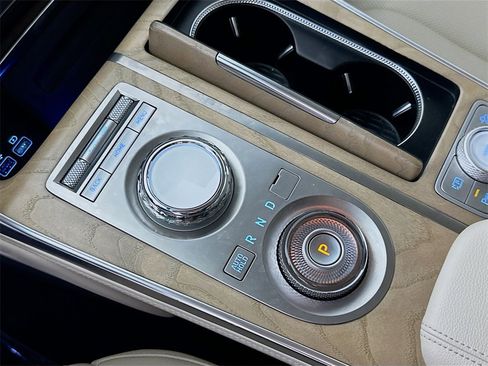 Used 2023 Genesis GV80 3.5T image 32