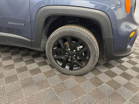 Used 2022 Jeep Renegade Altitude w/ Convenience Group AWD/4WD image 27