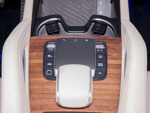 New 2026 Mercedes-Benz GLS 580 4MATIC image 22