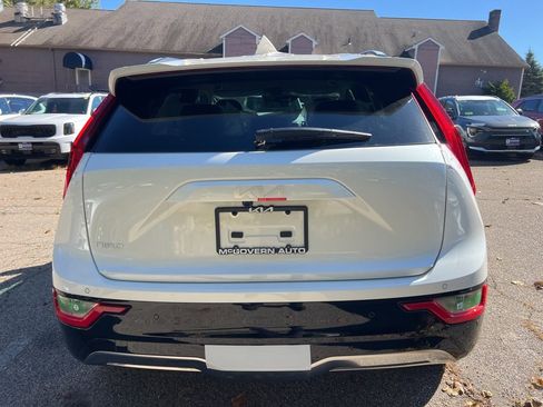 New 2025 Kia Niro Wind w/ Wind Preserve Package image 3