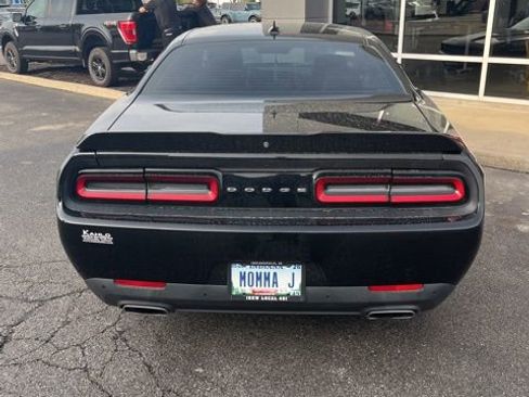 Used 2016 Dodge Challenger SXT Plus image 21