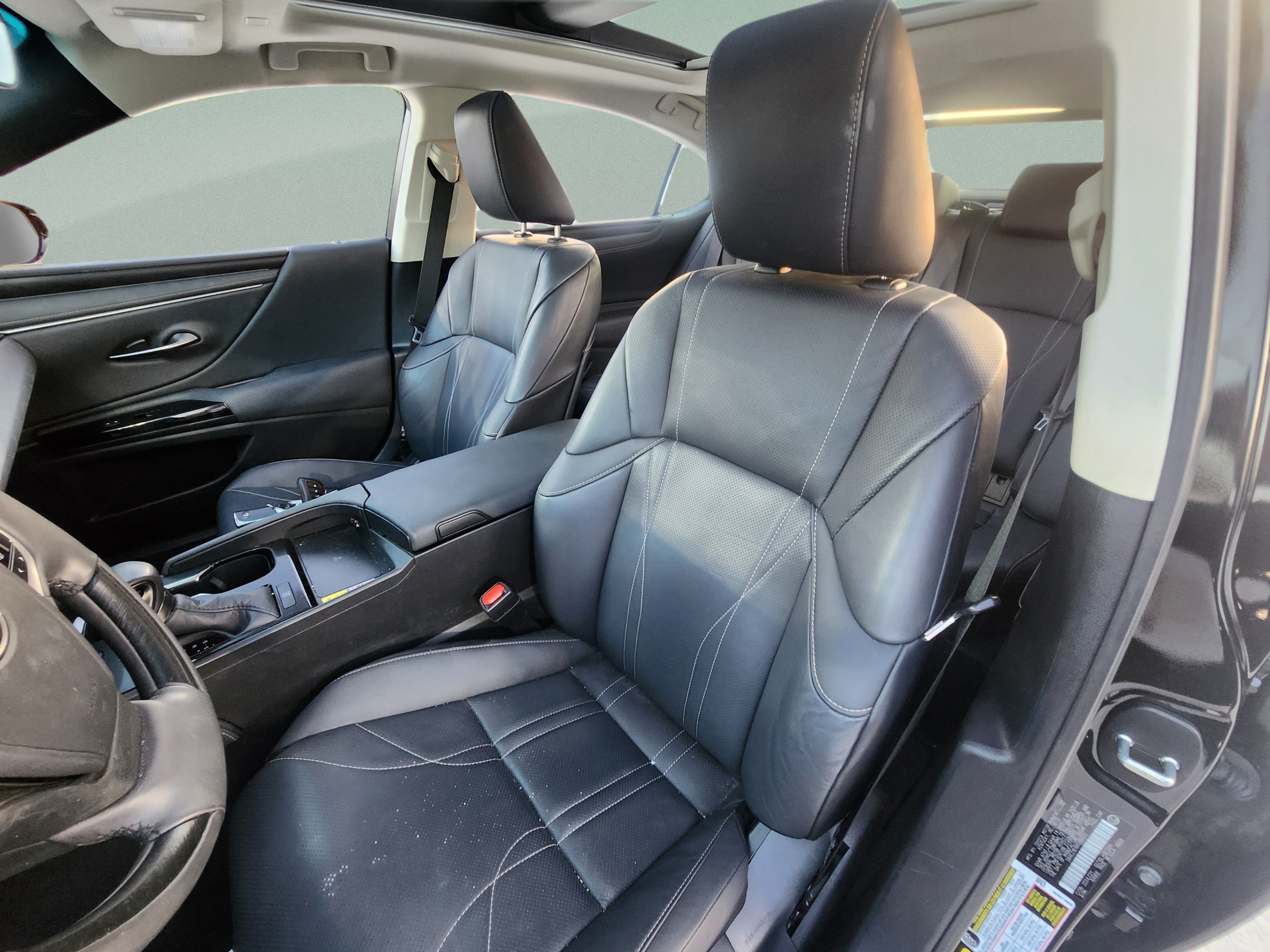 Certified 2024 Lexus ES 350 w/ Technology Package FWD image 12