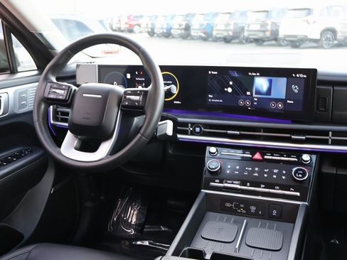 Used 2024 Hyundai Santa Fe Limited image 15