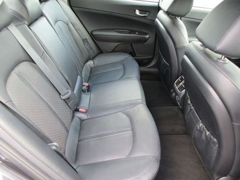 Used 2019 Kia Optima EX w/ EX Premium Package FWD image 17