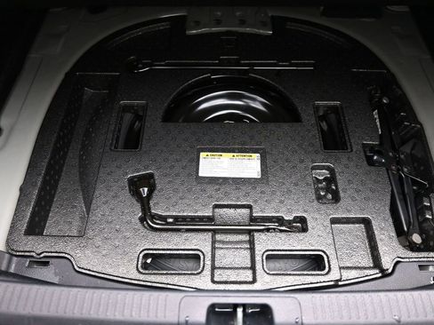 Certified 2023 Toyota Camry SE image 22