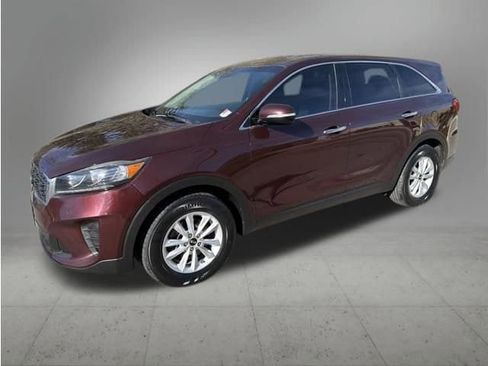 Used 2019 Kia Sorento FWD image 1