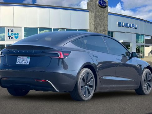Used 2024 Tesla Model 3 Standard Range RWD image 2