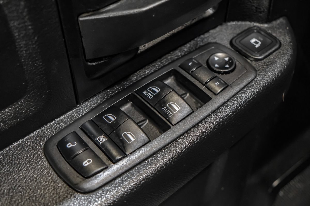 Used 2023 RAM 3500 Tradesman w/ Chrome Appearance Group AWD/4WD image 43