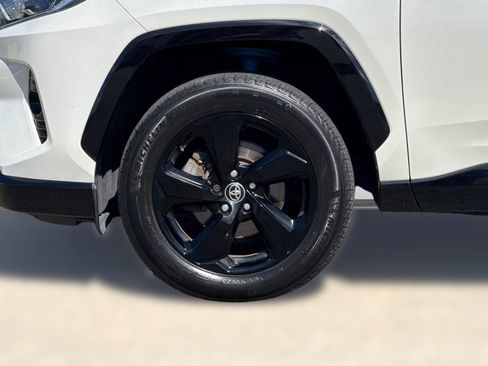 Used 2020 Toyota RAV4 XSE image 11