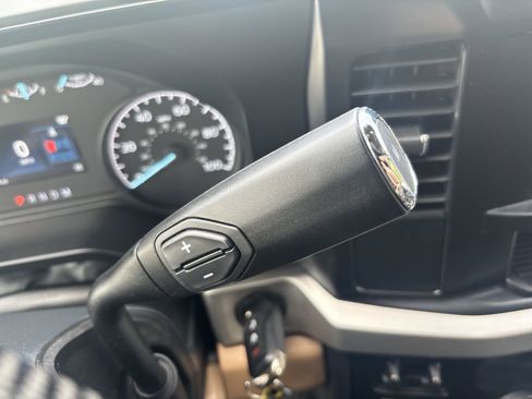 Used 2025 Ford F250 XLT AWD/4WD image 19
