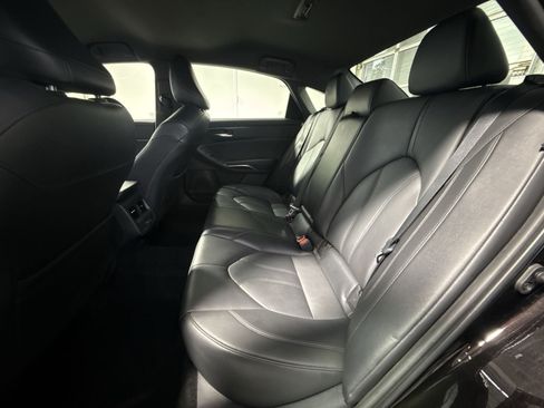 Used 2022 Toyota Avalon XLE FWD image 25
